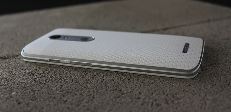 Illustration for article titled The Droid Turbo 2 Is a Verizon Superphone That Can Handle Some Punishment
